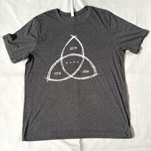 Netflix Tv Show DARK grey Graphic T-shirt Size XL